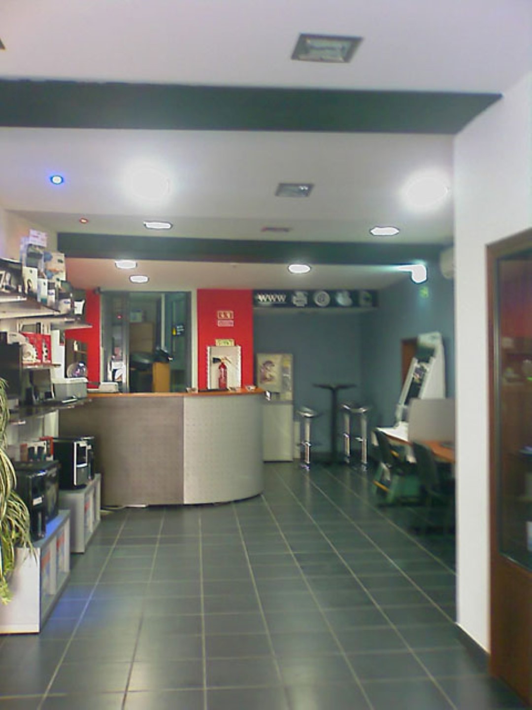 Espaço Comercial / Zona de Atendimento